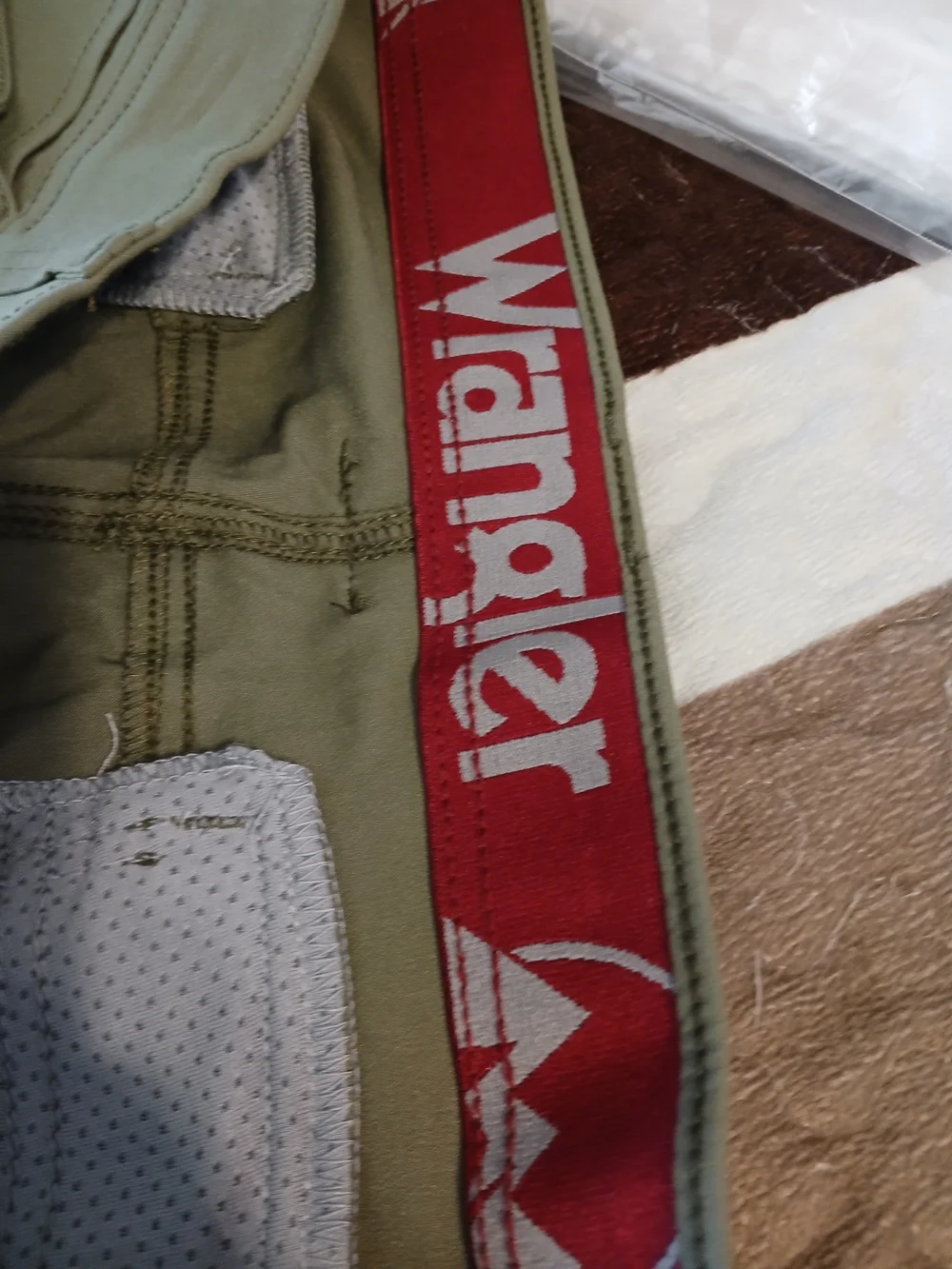 Wrangler Outdoor Olive Cargo Shorts - Picture 3 of 5